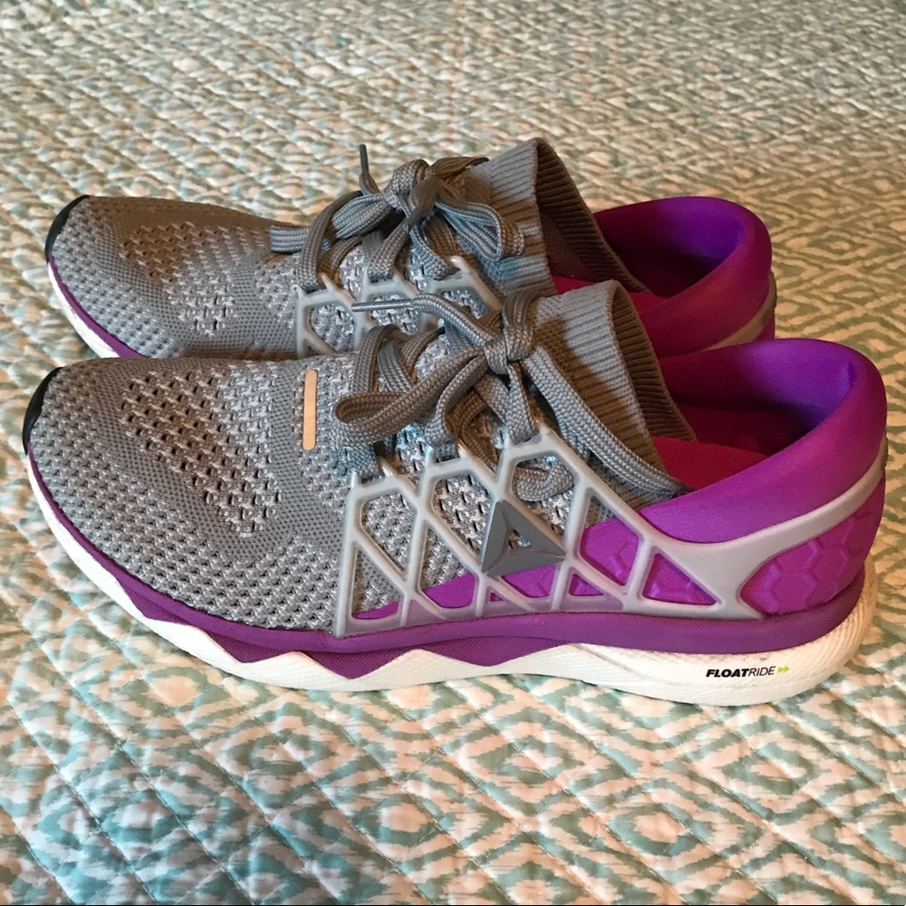 Reebok Floatride 🏃🏽‍♀️ Women’s Size 10